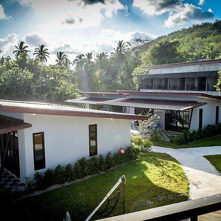 Sea Stone Hotel Накхон Си Тамарат Екстериор снимка