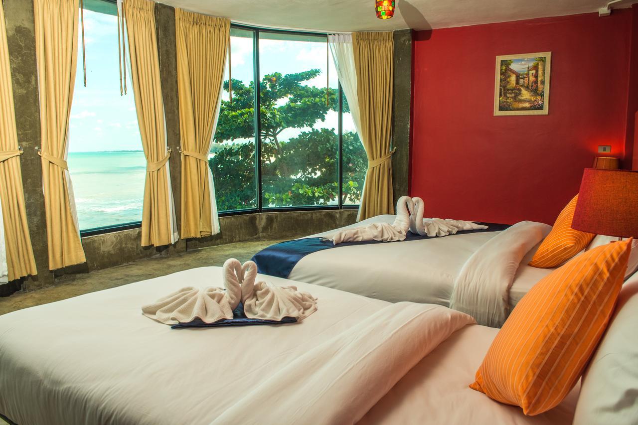 Sea Stone Hotel Накхон Си Тамарат Стая снимка
