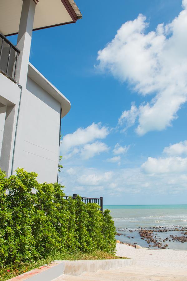 Sea Stone Hotel Накхон Си Тамарат Екстериор снимка